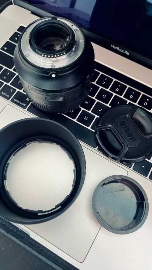 Nikon 85 mm f1.8 full frame