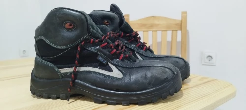 goudasse cuir véritable BLj original pointure 42