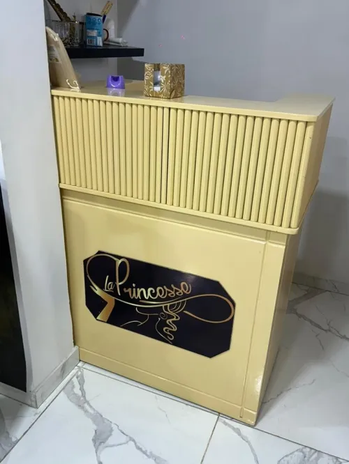 locale en location avec le matériel en vente