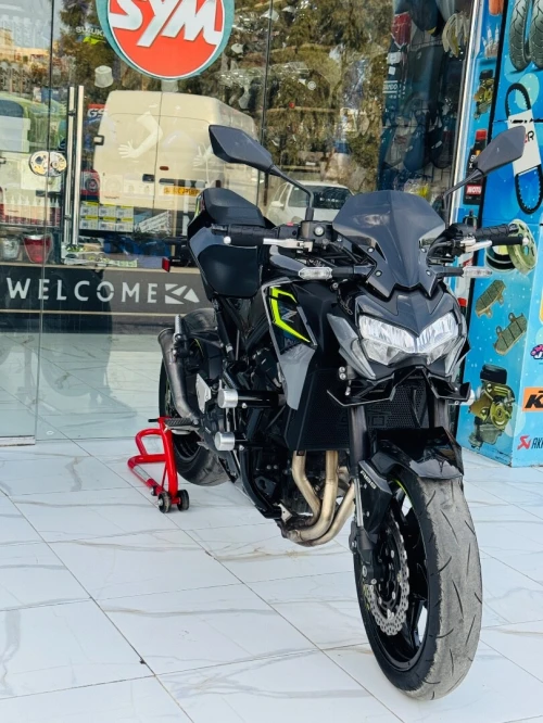 kawazaki z900 2024