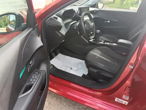 Peugeot 208 2023 Allure Pack