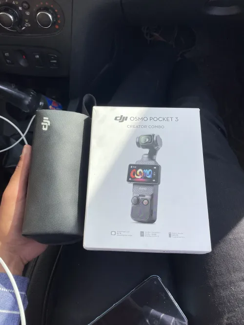 DJI Osmo pocket 3 creator combo avec carte memoire