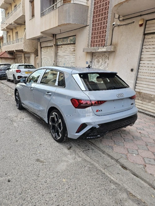 Audi A3 Ssportback 2026 35tfsi full options