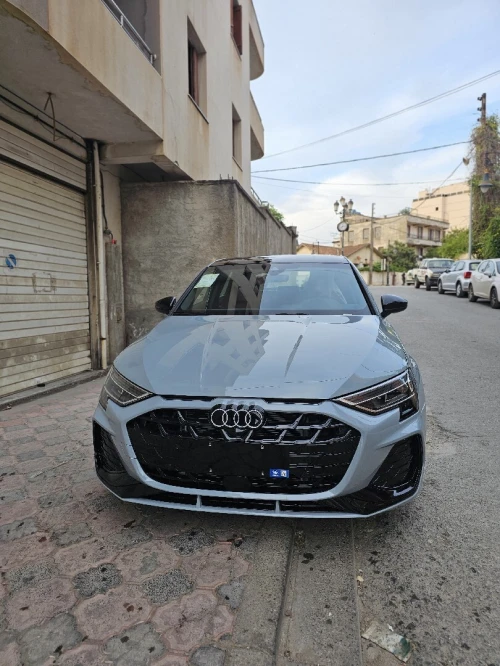 Audi A3 Ssportback 2026 35tfsi full options