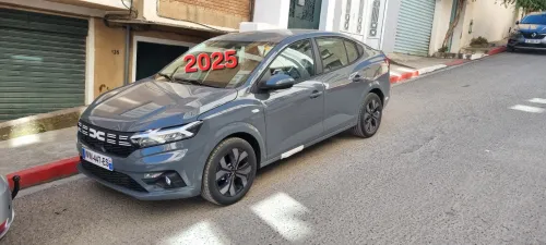 Dacia Logan 2025 Journée