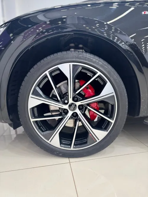 Audi Q5 2024 s line int ext
