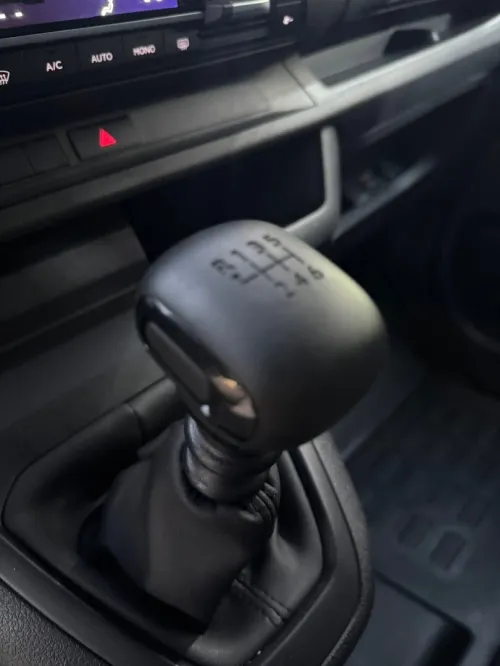 Peugeot Expert 2025 