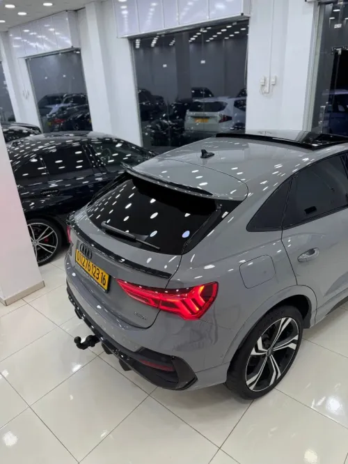 Audi Q3 2023 S-LINE INT EXT