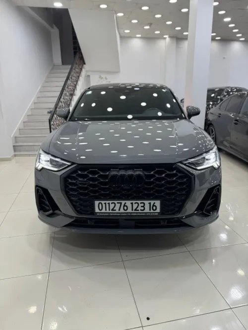 Audi Q3 2023 S-LINE INT EXT