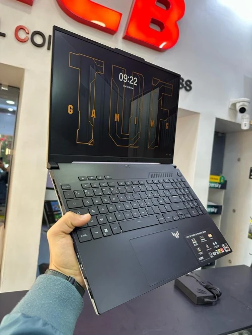 ASUS TUF GAMING A16  AMD Ryzen 7 7435HS à 4.5 GHz Cache 16MB 16GB 512GB16 165Hz iPS  RX 7600S 8GB  