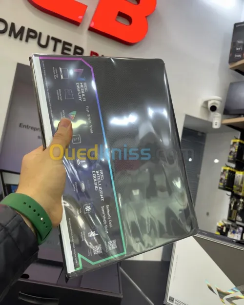 ASUS ROG ZEPHYRUS G14 GA402X  AMD Ryzen 9 7940HS  32GB 1TB SSD 14" QHD+ 165Hz RTX 4060 8GB GDDR6