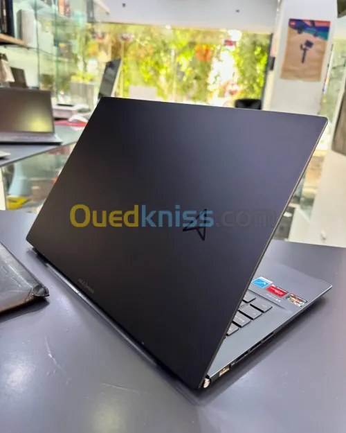 ASUS ZENBOOK UM3402Y AMD Ryzen 5 5625 16GB 512GB SSD 14" QHD 3K OLED 90Hz  