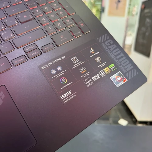 ASUS TUF GAMING A17  AMD Ryzen 7 7735HS à 4.75 GHz 16GB  512GB SSD 17 FULL HD 144Hz  RTX 4050 6GB