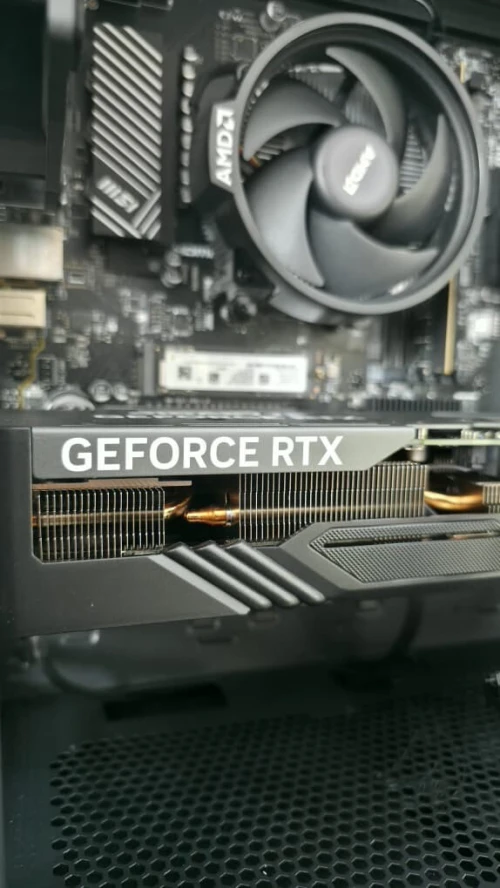 PC GAMER AMD Ryzen 7 8700G Wraith Spire 5.1 GHz Mo AMD Radeon Graphics 780M NVME 512GB SSD RAM 5600MHZ 16GB DDR5 NVIDIA GeForce RTX 4060Ti 8GB GDDR6