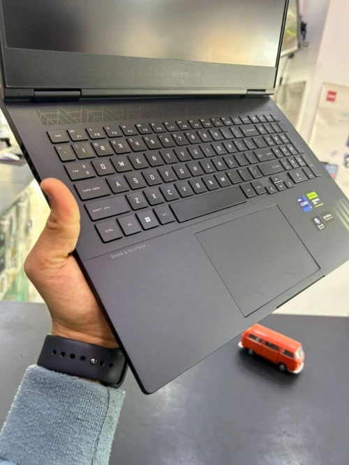 HP OMEN 16 Intel Core i9-13900HX 36 Mo de cache, jusqu'à 5,40 GHz RAM 16GO DDR5  DISQUE 512GB SSD 16.0" WQHD 240Hz NVIDIA GeForce RTX 4060 8GB