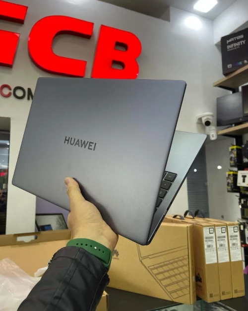 HUAWEI MATEBOOK D16 RLEF-X Intel Core i5-12450H cache 12 Mo, 4,40 GHz 16GB 512GB SSD 16 FULL HD IPS 