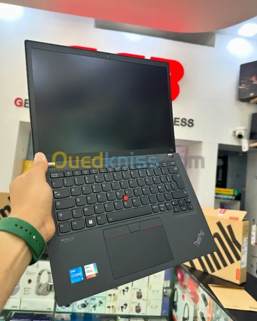 Lenovo ThinkPad X13 Gen3 Intel Core i5-1250P cache 12 Mo jusqu à 4,40 GHz 16GB DDR5 512GB SSD   