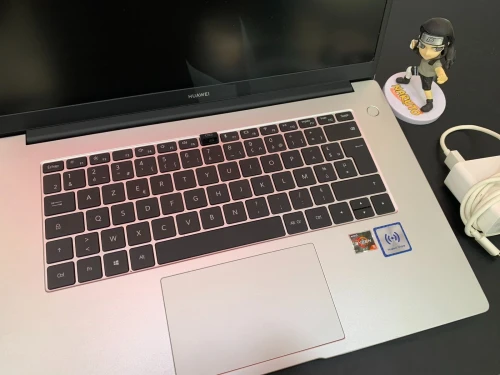 HUAWEI MATEBOOK D15 2019 AMD Ryzen™ 5  3500U avec  graphiques Radeon™ Vega 8 8GB 256SSD 15"