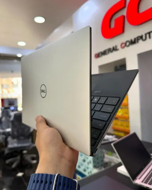 DELL XPS 9310 Intel Core i7-1195G7 12 Mo de cache, à 5.00 GHz 16GB 512GB SSD 13.4  QHD PLUS TACTILE 