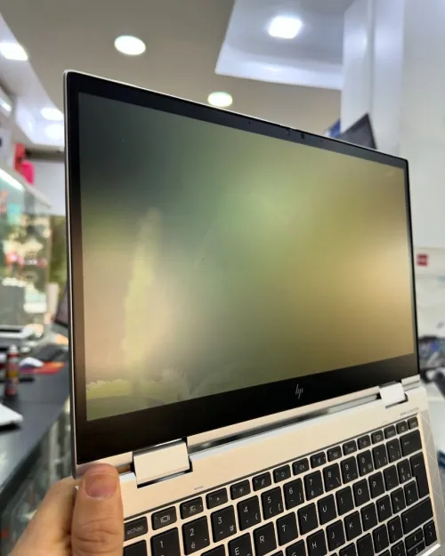 HP ELITEBOOK X360 830 G8 Intel Core i5-1135G7 8 Mo , 4,20 GHz 16GB 512GB SSD 13 FULL HD Tactile 360 
