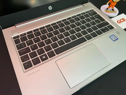 HP PROBOOK 430 G6  Intel® Core™ i5-8265U 6 Mo de cache, jusqu'à 3,90 GHz 8GB 256SSD 13"