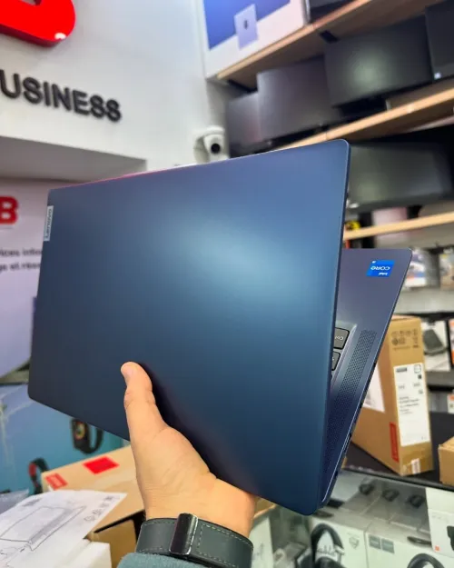 LENOVO IDEAPAD SLIM 3  Intel Core i5-12450H  cache 12 Mo, 4,40 GHz  16GB  512GB SSD 14 FULL HD 