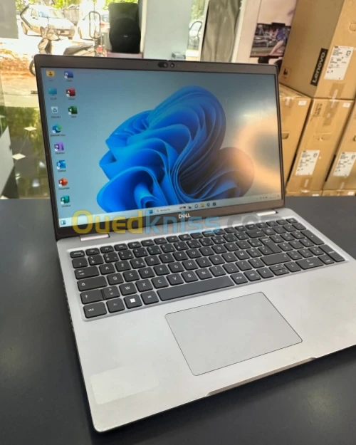 DELL PRECISION 3581 Intel Core i7-13700H 24 Mo de cache, jusqu à 5 GHz 32GB  1TB SSD 15.6 FHD  