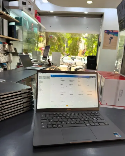 DELL LATITUDE 7320 Intel Core i7-1185G7 12 Mo , 4,80 GHz, avec IPU  16GB 256GB SSD 13 FULL HD  
