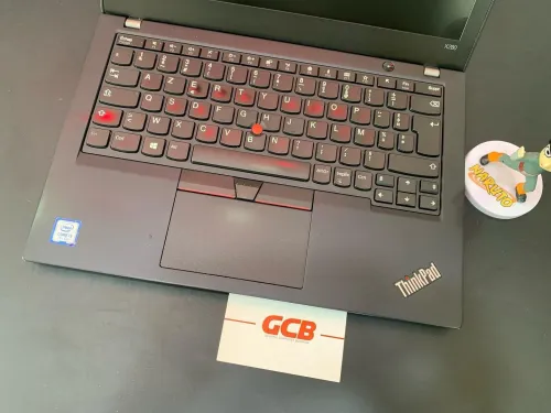 LENOVO THINKPAD X280 Processeur Intel® Core™ i5-7200U 3 Mo de cache, jusqu'à 3,1 GHz 8GO 256SSD 12"