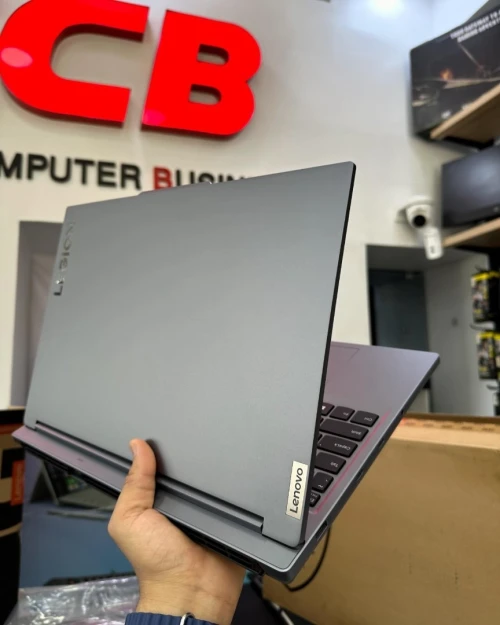 LENOVO LEGION Y7000P IRX9 Intel Core i7-14700HX 33 Mo jusqu 5.5 GHz 16GB 1TB 16 WQXGA 240Hz RTX 4070