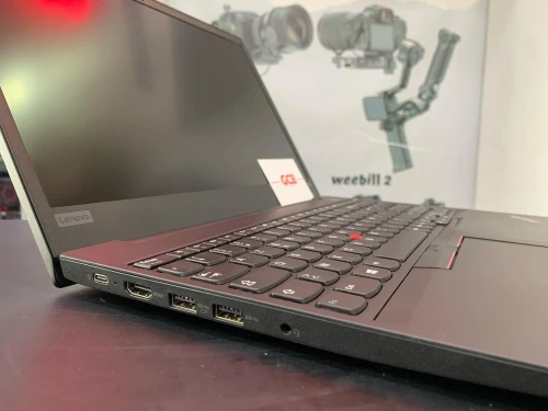LENOVO THINKPAD E595 mobiles AMD Ryzen™ 5 3500U avecgraphiques Radeon™ Vega  16GB 256SSD 15" 