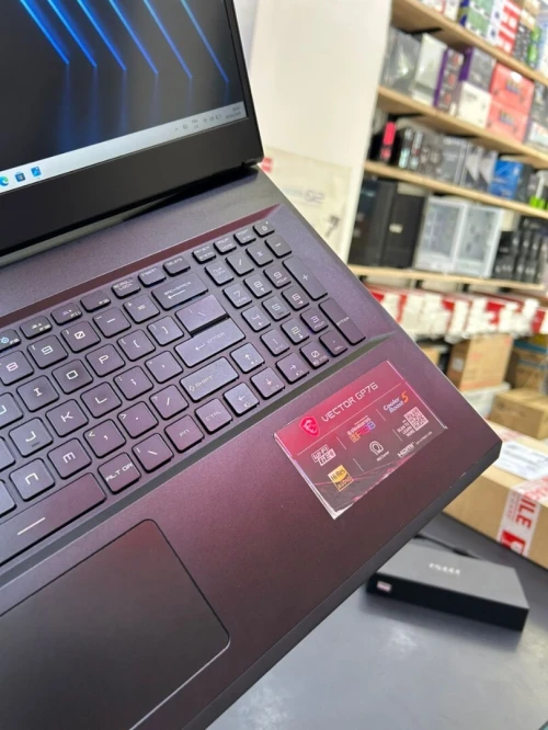 MSI VECTOR GP76 12UHS Intel Core i7-12700H 24M Cache, up to 4.70 GHz RAM 16GB 1TB SSD NVMe 17" IPS  FHD 144Hz NVIDIA RTX3080Ti 16GB