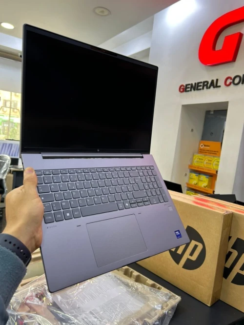 HP ZBOOK POWER 16 G11 Intel Core Ultra 7 155H 24 Mo de cache, jusqu'à 4,80 GHz  RAM 32GB DDR5 DISQUE 1TB SSD NVME 16" FHD+ IPS Intel Arc graphics NVIDIA RTX A500 ADA