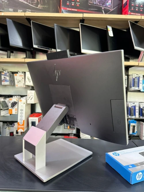 HP ALL IN ONE ELITEONE 800 G5 Intel Core i5-9500 , 'à 4,40 GHz RAM 8GB DISQUE 256GB SSD ECRAN 24" 