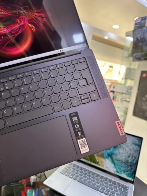 LENOVO YOGA Slim 7 Pro X AMD Ryzen 9 6900HS, 16 Mo 32GB 1TB SSD 14 Full HD 3K 120hz NVIDIA RTX 3050