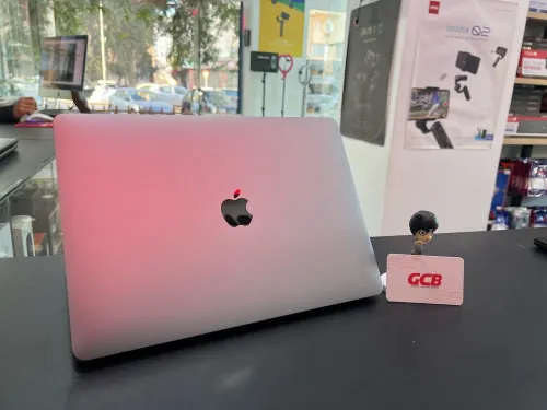 MACBOOK PRO Touchbar 13 2020  Intel Core i5-8257U 6 Mo de cache, jusqu'à 3,90 GHz 8GB 512GB SSD