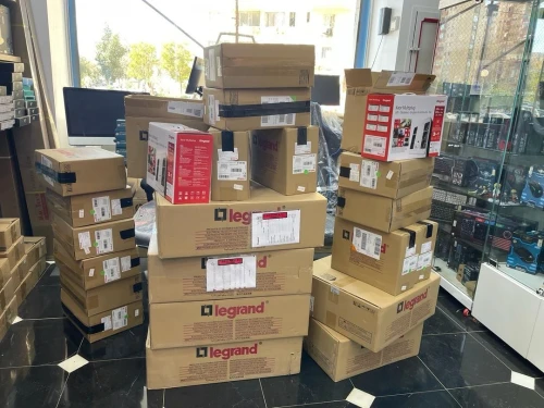 ONDULEUR 600VA / 800VA LEGRAND KEOR MULTIPLUG 600GR 800GR + USB