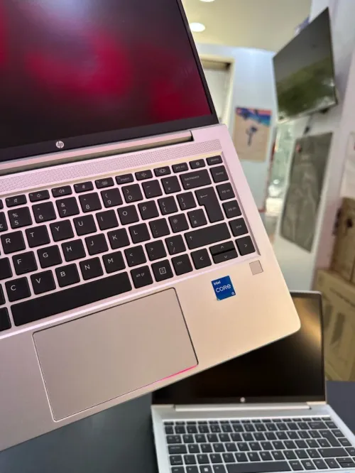 HP PROBOOK 440 G10 Intel Core i5-1335U 12 Mo de cache, jusqu'à 4,60 GHz 16GB 256GB SSD 14" FULL HD 