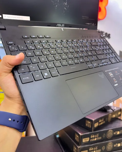 ASUS TUF GAMING ADVANTAGE EDITION AMD Ryzen 7 7735HS à 4.75 GHz 16GB 1TB SSD 16GB 165Hz RX 7600S 8GB