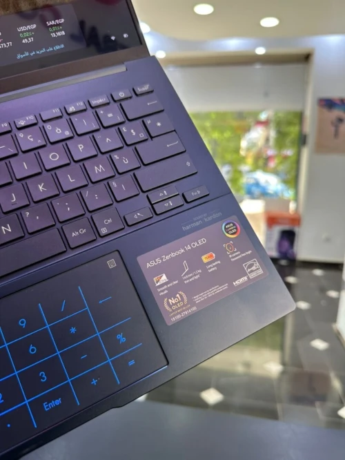 ASUS ZENBOOK 14 OLED PROCESSEUR INTEL CORE ULTRA 5 125H 'à 4,50 GHz 16GB 512GB ECRAN 14" 