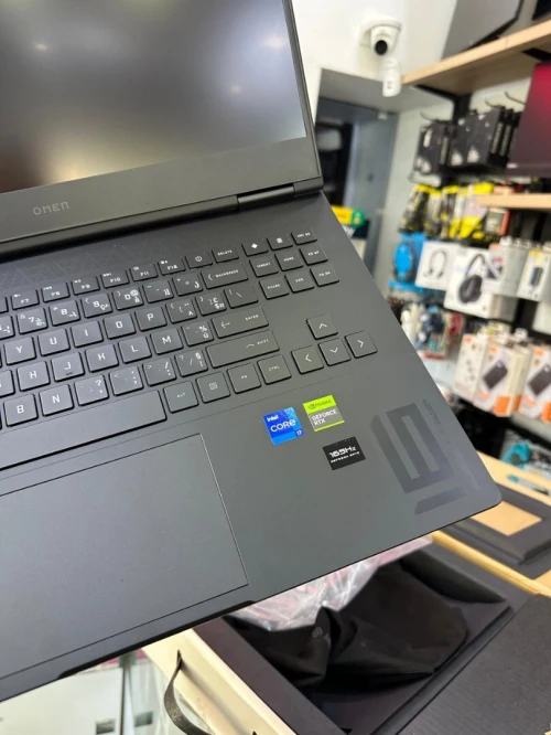 HP OMEN 16 Intel Core i7-13620H 24 Mo, à 4,90 GHz 16GB 1TB SSD 16.1 Full HD iPS 165Hz RTX 4060 8GB