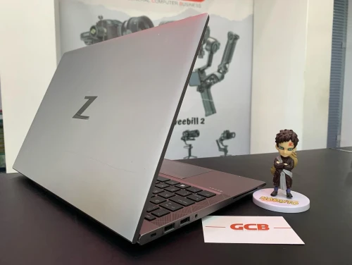 HP ZBOOK 14 FIREFLY Core™ i5-10310U 6 Mo de cache, jusqu'à 4,40 GHz 16GB 256GB SSD 14"
