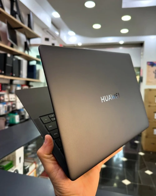 Huawei MateBook X Pro 2024 Intel Core Ultra 7 155H 24 Mo . 32GB . 2TB .14.2 3K OLED 120Hz Tactile 