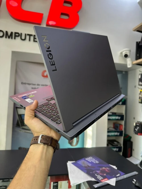 LENOVO LEGION 5 16IRX9 Intel Core i9-14900HX à 5.8 GHz RAM 32GB 1TB SSD 16 WQXGA 240Hz RTX 4060 8GB 