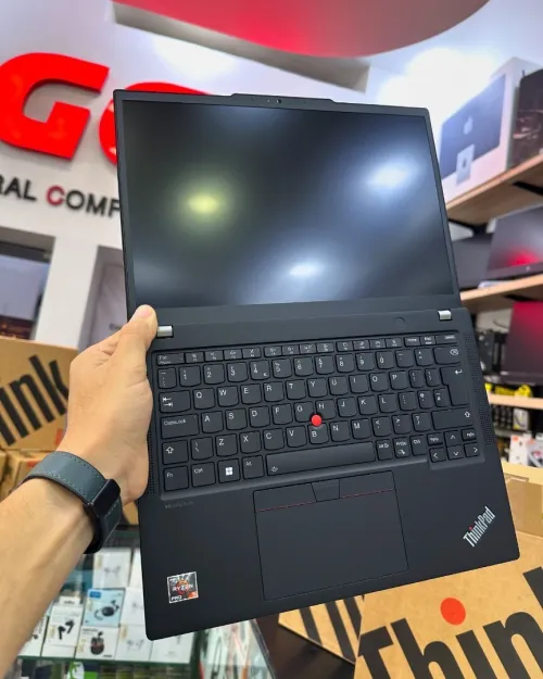LENOVO THINKPAD X13 Gen4 AMD Ryzen 5 Pro 7540U  Jusqu à 4.9 GHz  16GB DDR5  256GB SSD 13,3 WUXGA IPS