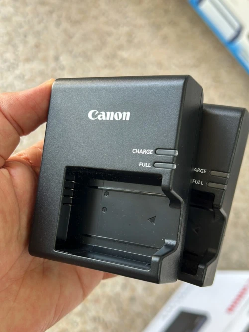 Chargeur de batterie Canon LC-E10E