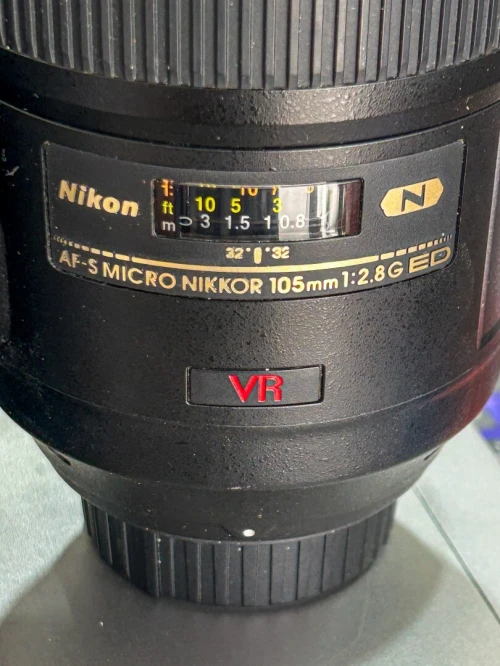 Objectif Nikon AF-S VR 105 mm f/2.8G IF-ED VR - MACRO