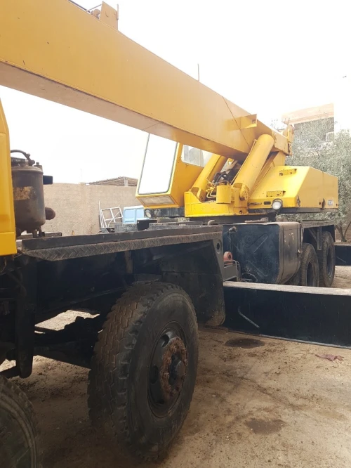 TADANO Lt300 30ton 1983