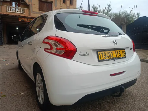 Peugeot 208 2015 Access Facelift