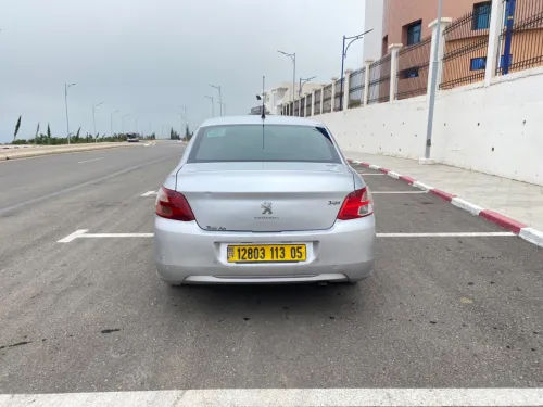 Peugeot 301 2013 Allure